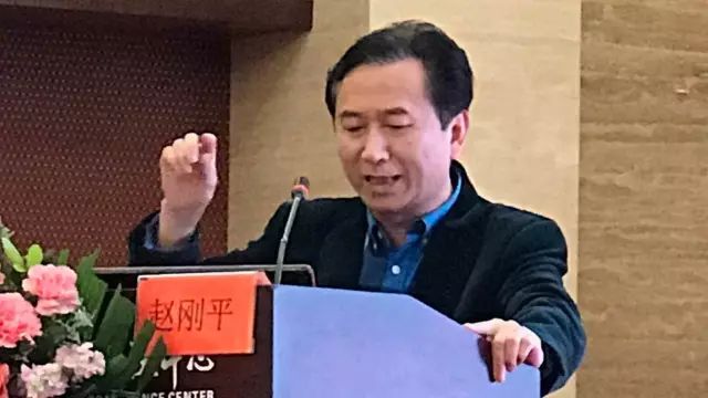 佛山易游体育派出了由广东省眼科医师分会屈光手术带头人、中山大学研究生导师赵刚平院长领*的 医生团队参与本次盛会，并准备了众多精彩的内容，与全国眼科同道一起探讨与推动眼科新发展。.jpg