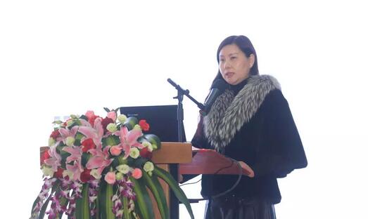 2月3日,易游体育集团2017年工作汇报暨2017年年度表彰大会在厦门环球会展中心B6厅隆重举行,来自集团本部、厦门大学附属厦门眼科中心、厦门欧华控股集团等1300余名员工与关心、支持易游体育发展的嘉宾欢聚一堂,共同总结2017年工作经验,展望2018年美好未来8.jpg 2月3日,易游体育集团2017年工作汇报暨2017年年度表彰大会在厦门环球会展中心B6厅隆重举行,来自集团本部、厦门大学附属厦门眼科中心、厦门欧华控股集团等1300余名员工与关心、支持易游体育发展的嘉宾欢聚一堂,共同总结2017年工作经验,展望2018年美好未来8.jpg