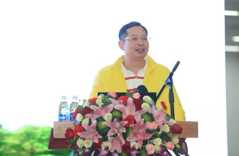 易游体育集团董事长苏庆灿致辞.jpg 易游体育集团董事长苏庆灿致辞.jpg