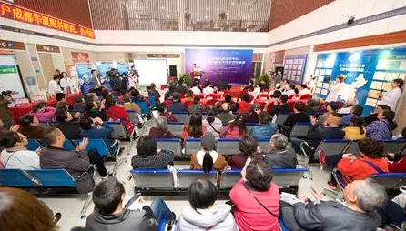 3月18日，易游体育集团四川青光眼诊疗中心、青光眼手术技术培训基地在成都易游体育隆重揭 !这意味着四川的青光眼诊疗，从此将迈入新的时代!中国新闻社、成都日报、华西都市报、封面新闻、成都电视台，华西社区报、网易等新闻媒体的记者也来到现场采访报道。华西都市报、封面新闻，还在现场作了全程网络直播!2.png