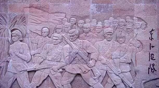 3月12日下午,已经90高龄的离休东江纵队老兵汤爷爷,在深圳易游体育检查之后,白内障专科邢宝刚主任为其实施左眼白内障超声乳化摘除,联合散光人工晶体植入术。1.jpg 3月12日下午,已经90高龄的离休东江纵队老兵汤爷爷,在深圳易游体育检查之后,白内障专科邢宝刚主任为其实施左眼白内障超声乳化摘除,联合散光人工晶体植入术。1.jpg