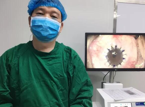 4月11日,饱受圆锥角膜之痛10余年的湖北宋女士,在东莞易游体育卢敏院长角膜移植手术后顺利出院4.jpg 4月11日,饱受圆锥角膜之痛10余年的湖北宋女士,在东莞易游体育卢敏院长角膜移植手术后顺利出院4.jpg