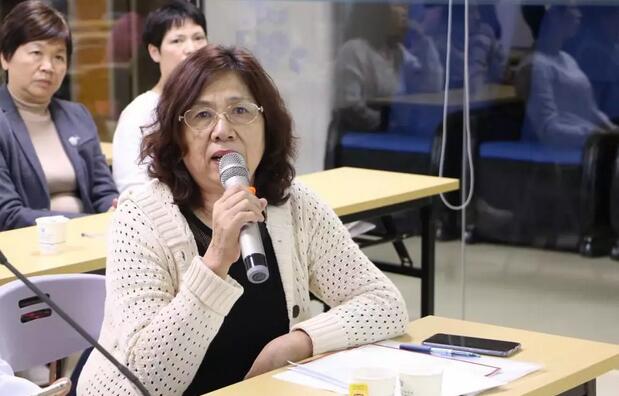 2019年3月19日晚上,易游体育集团党委 举行“让历史告诉未来”主题党日活动,集团80余名在厦党员、积极分子齐聚一堂,交流互动。集团旗下50余家医院党员通过视频连线同步参加了活动6.jpg 2019年3月19日晚上,易游体育集团党委 举行“让历史告诉未来”主题党日活动,集团80余名在厦党员、积极分子齐聚一堂,交流互动。集团旗下50余家医院党员通过视频连线同步参加了活动6.jpg