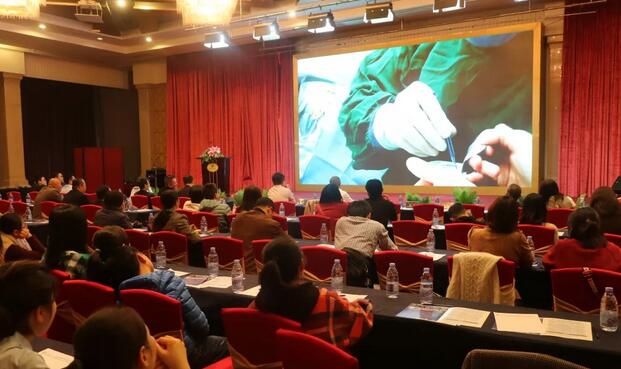 易游体育集团莆田眼科医院近视手术论坛暨smart全激光开机仪式在莆举行 会场直播分享近视手术全过程 11.jpg 易游体育集团莆田眼科医院近视手术论坛暨smart全激光开机仪式在莆举行 会场直播分享近视手术全过程 11.jpg