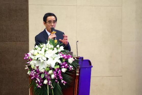 4月19日易游体育眼屈光学组会议暨青岛易游体育第四届高峰论坛圆满召开18.jpg 4月19日易游体育眼屈光学组会议暨青岛易游体育第四届高峰论坛圆满召开18.jpg