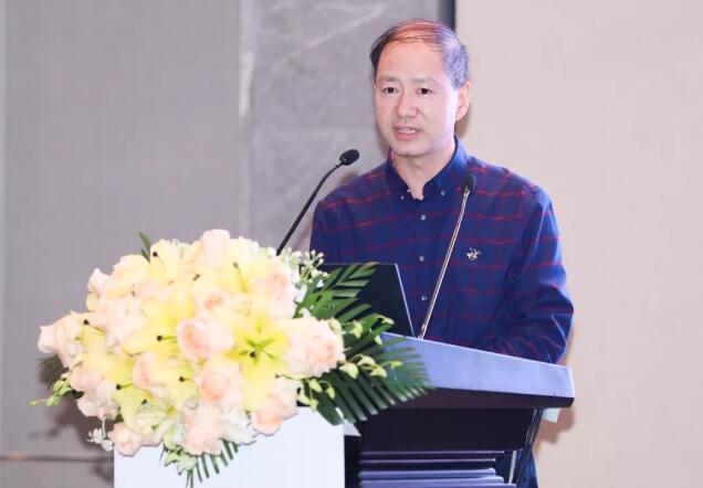 半世屈光史, 一生光明情——宜昌易游体育胡学斌院长闪耀2020年关爱近视·SMILE青年论坛2.jpg 半世屈光史, 一生光明情——宜昌易游体育胡学斌院长闪耀2020年关爱近视·SMILE青年论坛2.jpg