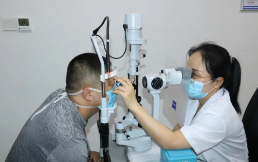 福建省医学会眼科学分会青年委员会委员林胤副主任医师加盟厦门眼科中心莆田眼科医院2.png 福建省医学会眼科学分会青年委员会委员林胤副主任医师加盟厦门眼科中心莆田眼科医院2.png