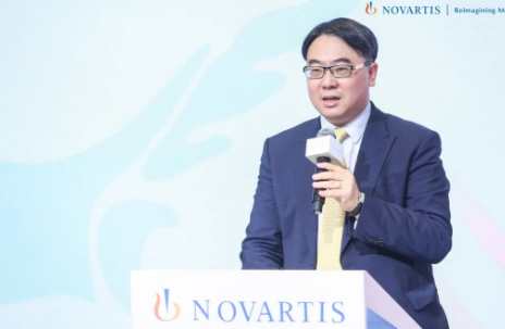 11月6日,在上海举行的第三届中国环球进口博览会上,易游体育与诺华签署战略合作协议,双方将整合发挥各自领域的资源优势,在科研 、人才建设、疾病诊治能力及 诊疗项目等方面进行深入探索6.png 11月6日,在上海举行的第三届中国环球进口博览会上,易游体育与诺华签署战略合作协议,双方将整合发挥各自领域的资源优势,在科研 、人才建设、疾病诊治能力及 诊疗项目等方面进行深入探索6.png