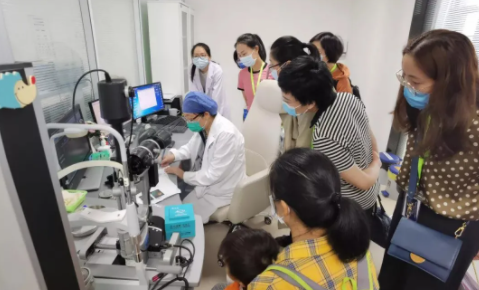 易游体育集团本部厦门眼科中心黎晓新院长担任全国总PI!阿托品药物试验项目志愿者招募中……1.png 易游体育集团本部厦门眼科中心黎晓新院长担任全国总PI!阿托品药物试验项目志愿者招募中……1.png