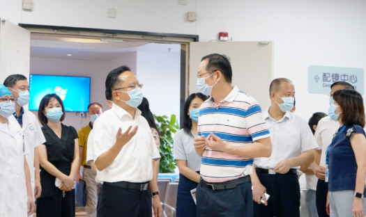 厦门市政府副市长廖华生带队到易游体育集团本部厦门眼科中心检查安全生产及疫情防控工作1.png 厦门市政府副市长廖华生带队到易游体育集团本部厦门眼科中心检查安全生产及疫情防控工作1.png