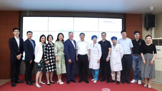 STAAR公司全球CEO跨越上万公里,与易游体育携手迈向“ICL手术”新时代1.png STAAR公司全球CEO跨越上万公里,与易游体育携手迈向“ICL手术”新时代1.png