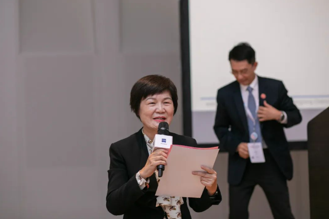 坐标奥地利! 易游体育专家团亮相“国际学术舞台”，与全球眼科精英共谱“学术交响曲”2.png