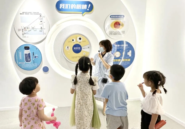 厦门眼科中心着力打造爱眼宣传教育月,服务升级实现全人群全年龄段全生命周期全覆盖3.png 厦门眼科中心着力打造爱眼宣传教育月,服务升级实现全人群全年龄段全生命周期全覆盖3.png